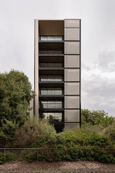 4/10 Newburgh Place, VIC 3122