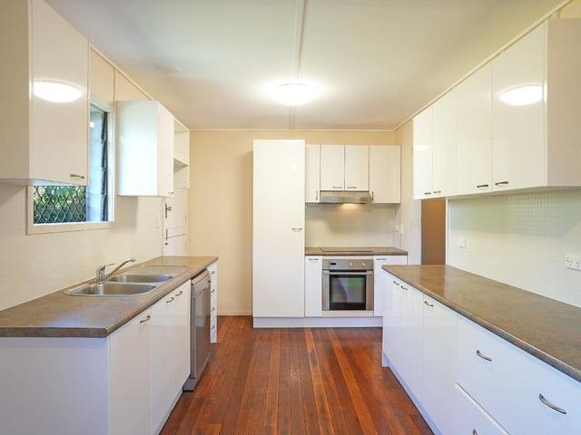 12 Noongah Street, QLD 4812