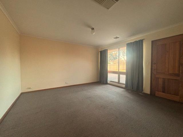25 Otama Court, SA 5114