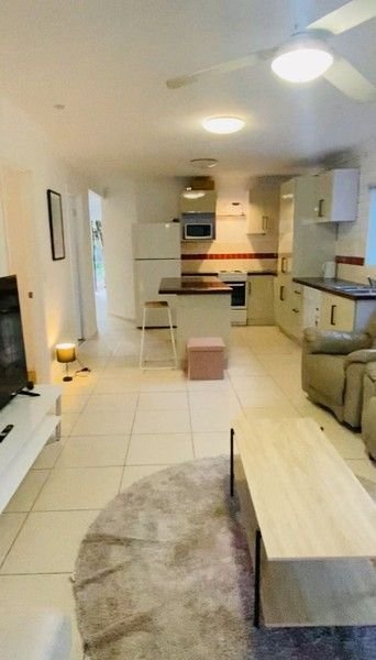 (no street name provided), QLD 4221