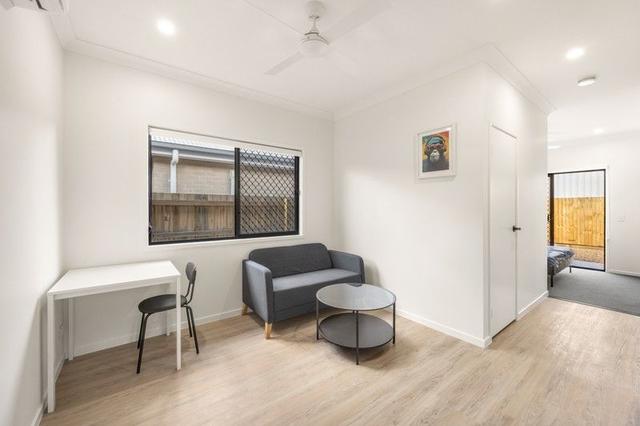60 Burralong Street, QLD 4017
