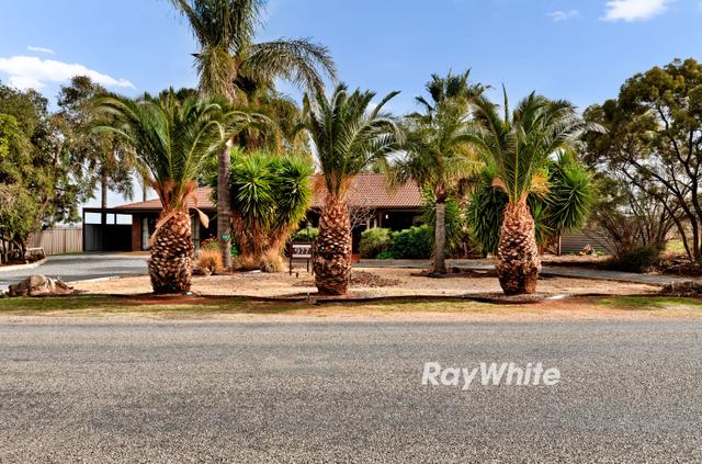 977 Cowra Avenue, VIC 3500