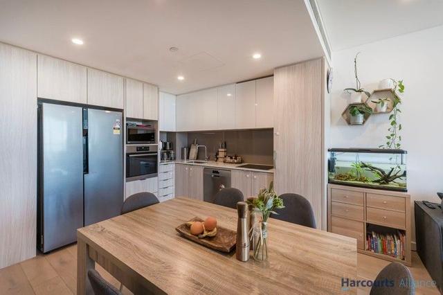 1605/113 Grand Boulevard, WA 6027
