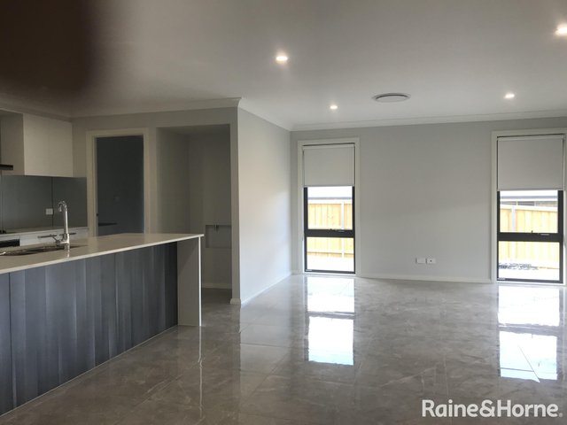 32 Maxted Street, NSW 2575