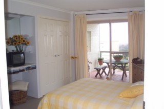 Bed 1 (2003-07-03)