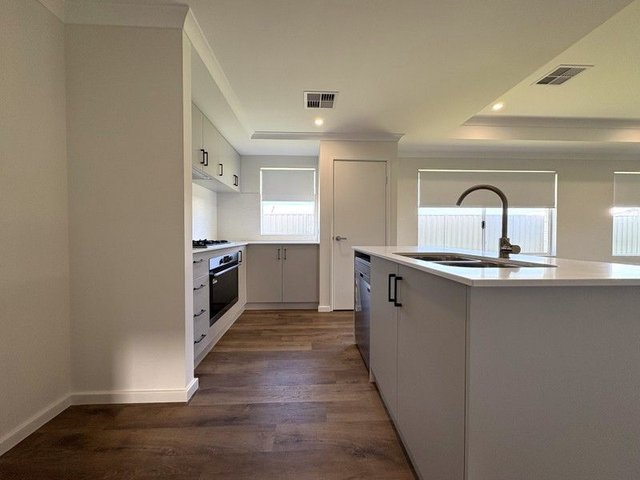 37 Townsend Street, WA 6180