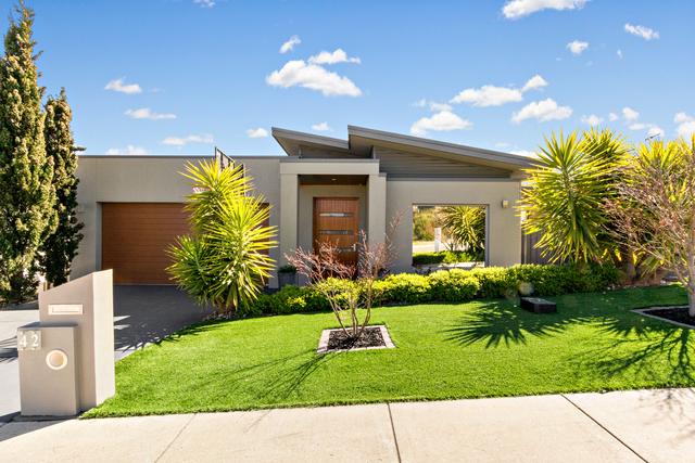 42 Clancy McKenna Crescent, ACT 2914