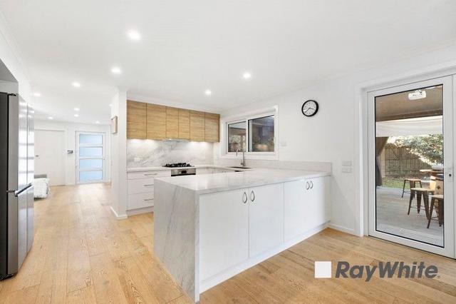 4 Earls Court, VIC 3802