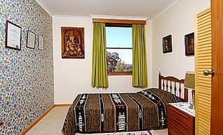 Bed 3 (2004-03-24)