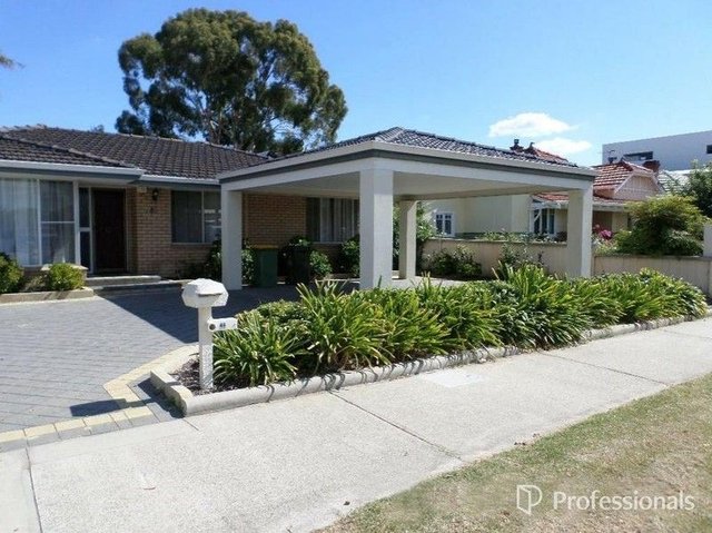 46 West Road, WA 6054