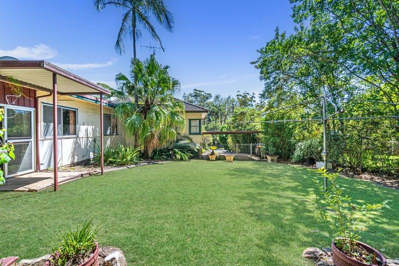 https://images.allhomes.com.au/property/photo/b66ab7ea1c077d4687bc63a727d0541f_hd.jpg