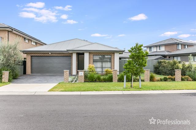 4 Livesy St, NSW 2570