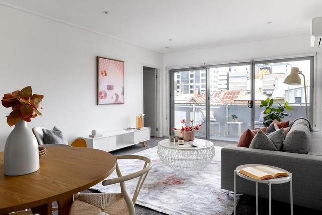 14/272 Albert Street, VIC 3056