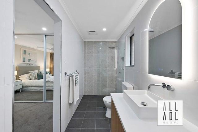 1 Manning Crescent, SA 5095