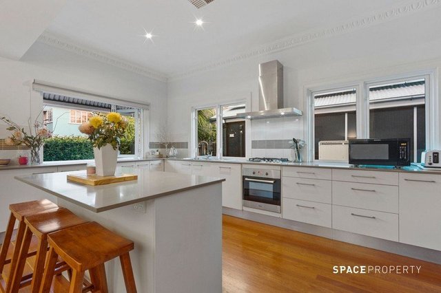 23 Middle Street, QLD 4101