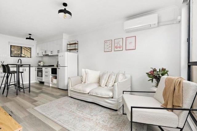 3/2 St Kinnord Street, VIC 3040