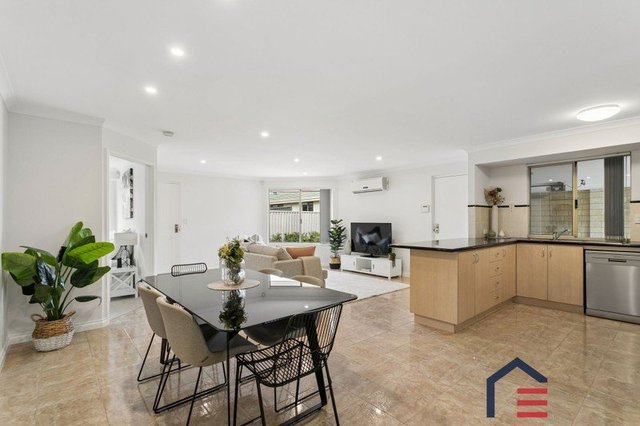 a/11 Ockley Square, WA 6062