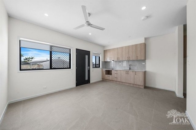 15A Cresthill Avenue, QLD 4118