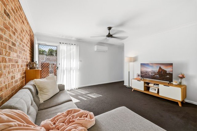 4/4 Harvey Place, NSW 2541