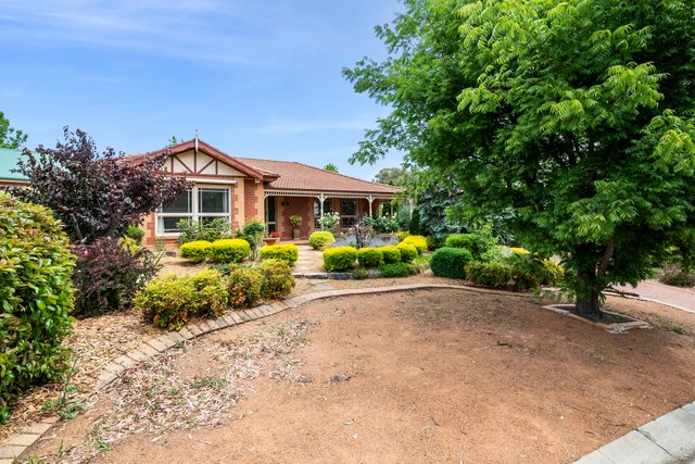 4 Maple Crescent, NSW 2619