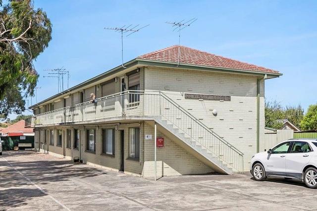10/21 Hampton Parade, VIC 3012
