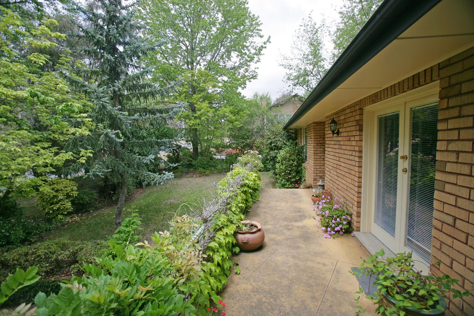 39 Stonehaven Crescent, Deakin ACT 2600 Allhomes