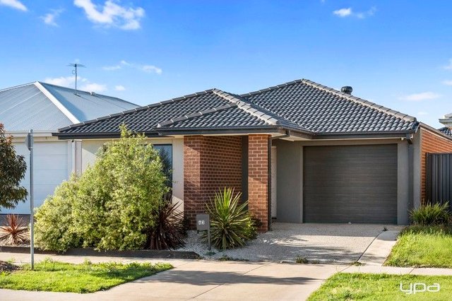 43 Railway Parade, VIC 3064