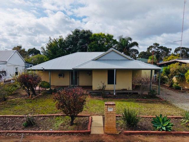 13 White Street, WA 6306