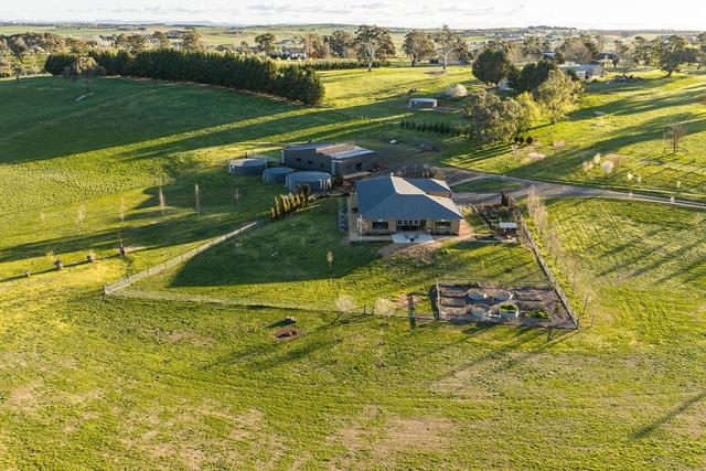 8 Walgrove Road, NSW 2582