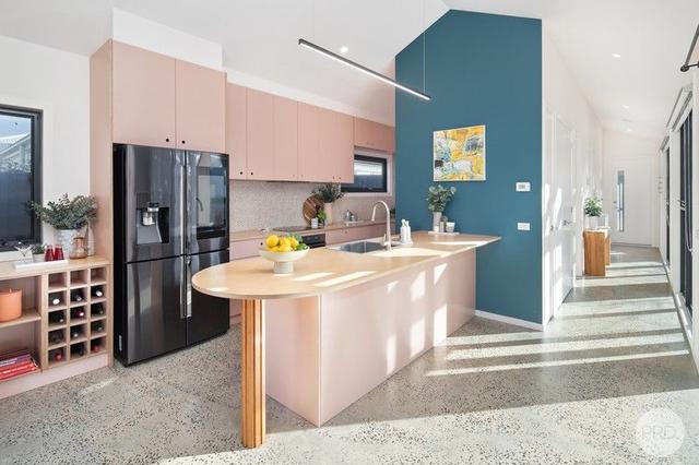 17 St Pauls Way, VIC 3350