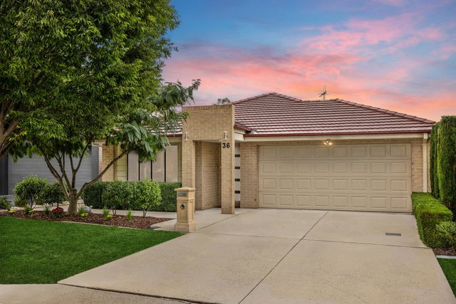 36 Helen Leonard Crescent, ACT 2914