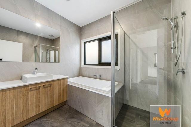 18 Mare Close, VIC 3977