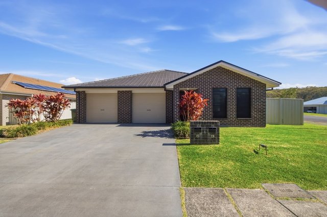 15-15A Sunshine Circuit, NSW 2456