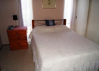 Bedroom 2 (2015-01-23)