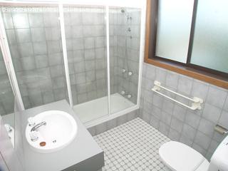 Bathroom -  Flat