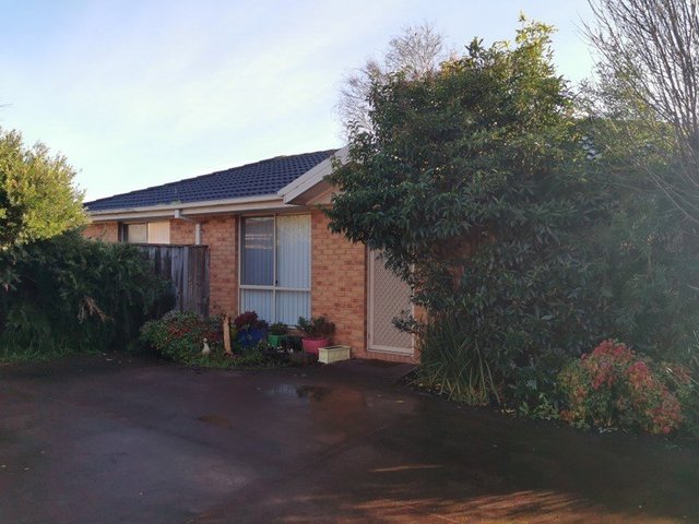 37 Warren  Close, VIC 3805