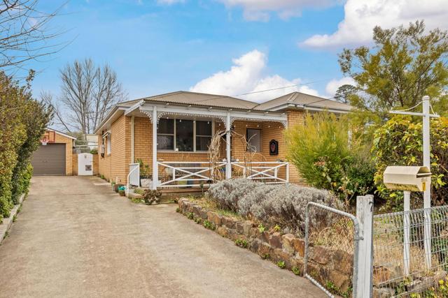 7 Albert Street, NSW 2630