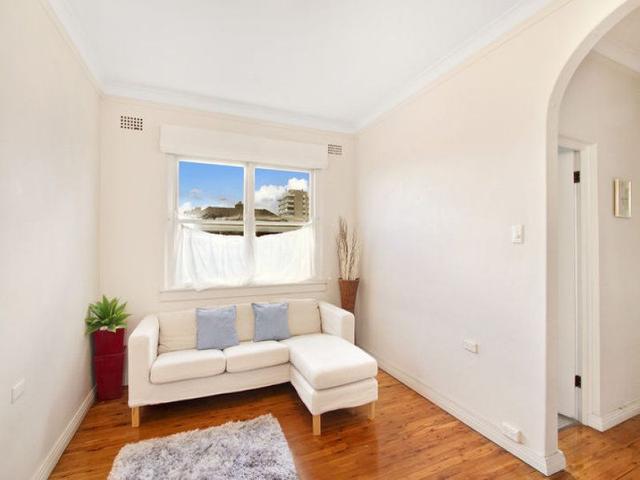 10/8 Tower Street, NSW 2095