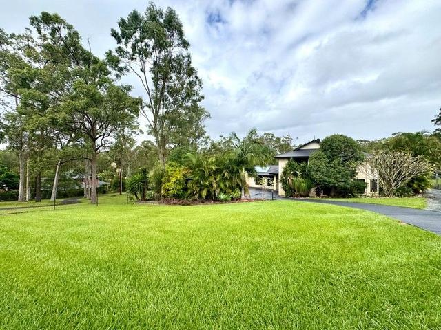 28-30 Silvereye Crescent, QLD 4124