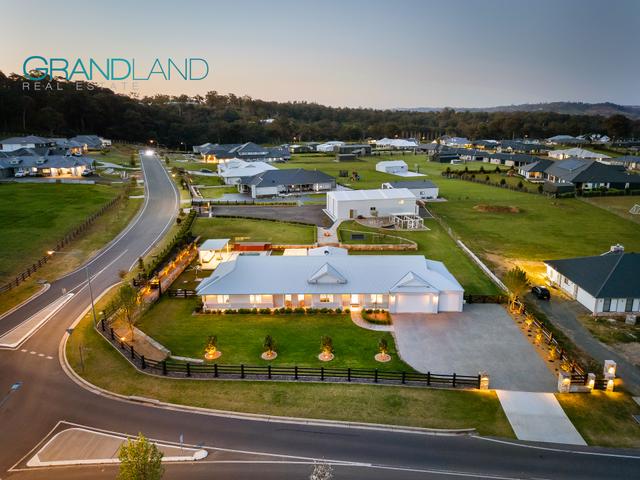 7 The Acres Way, NSW 2573