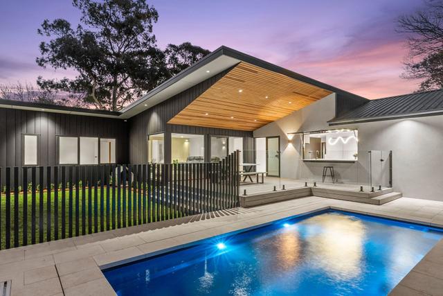11 Fisken Crescent, ACT 2902