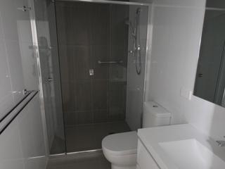 Bathroom (2018-01-11)
