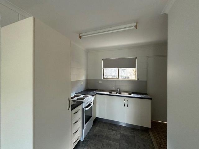 8/5 North Street, QLD 4810