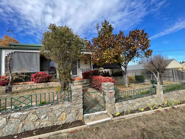 32 Commissioner Street, NSW 2630