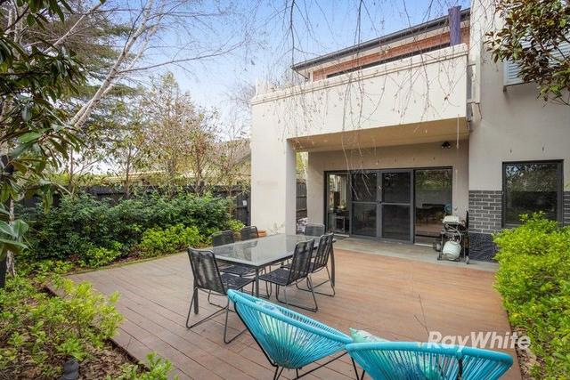 2/410 Waverley Road, VIC 3145
