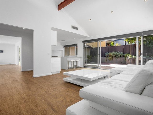 8 Betty Street, WA 6009