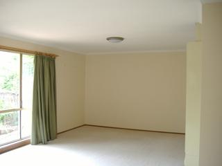 Lounge Room (2011-08-26)