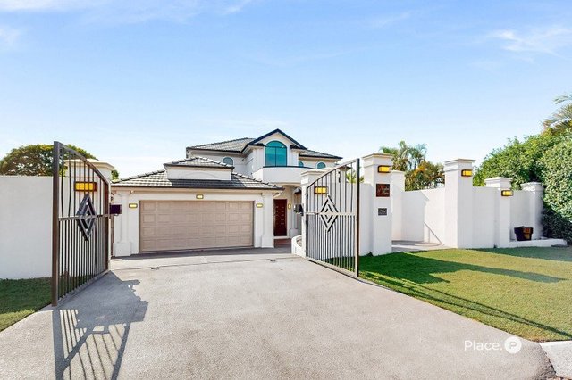 11 Gordon Place, QLD 4115