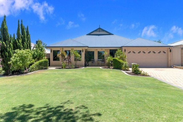 15 Ninth Road, WA 6112