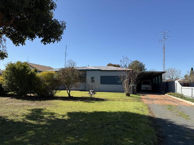 24 Finley Street, NSW 2713